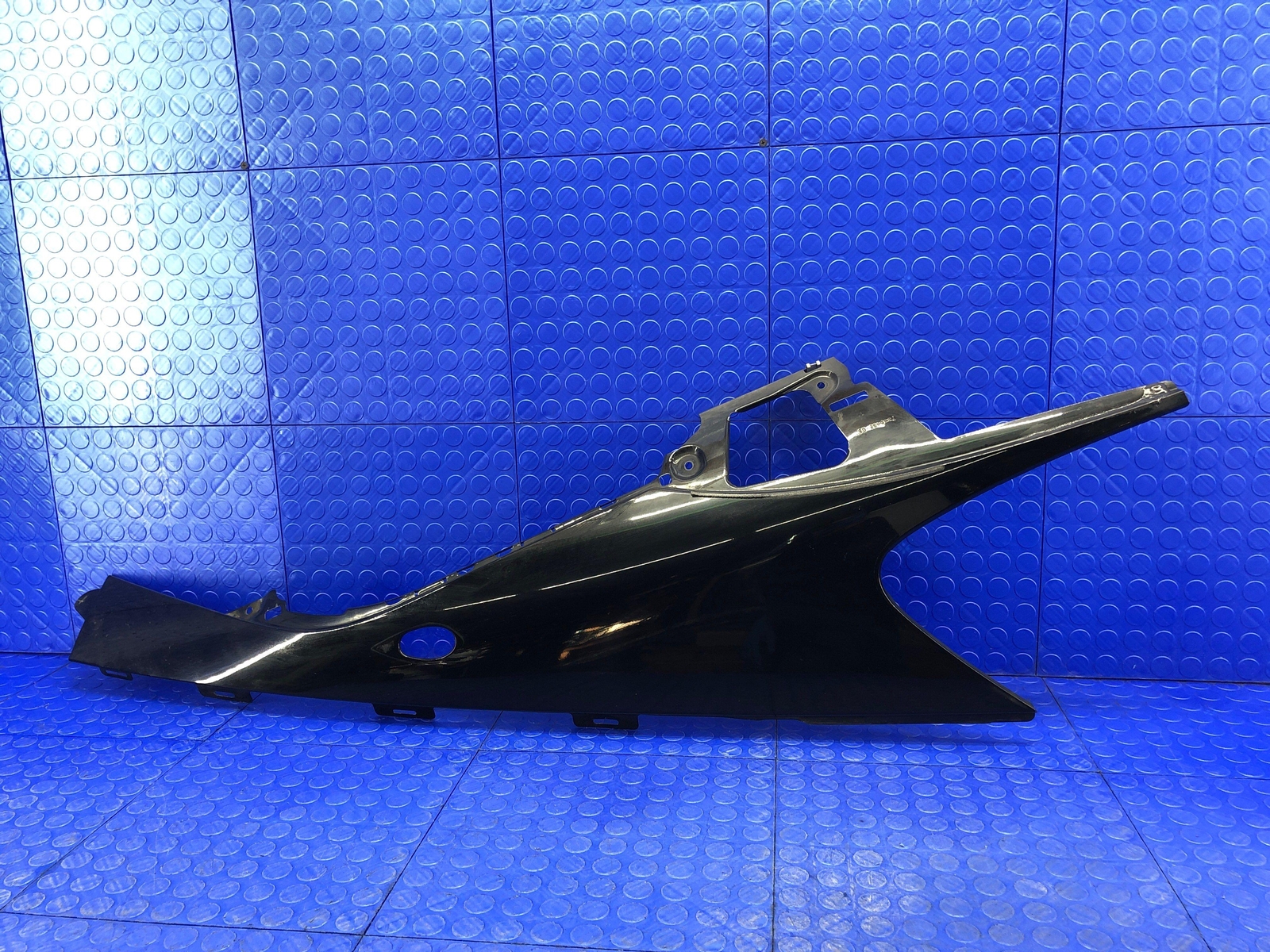 2014 2015 2016 2017 2018 2019 BMW I8 OEM REAR RIGHT QUARTER PANEL BLACK