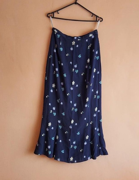 Women Laura Ashley Skirt Navy Viscose 40 / L / 48
