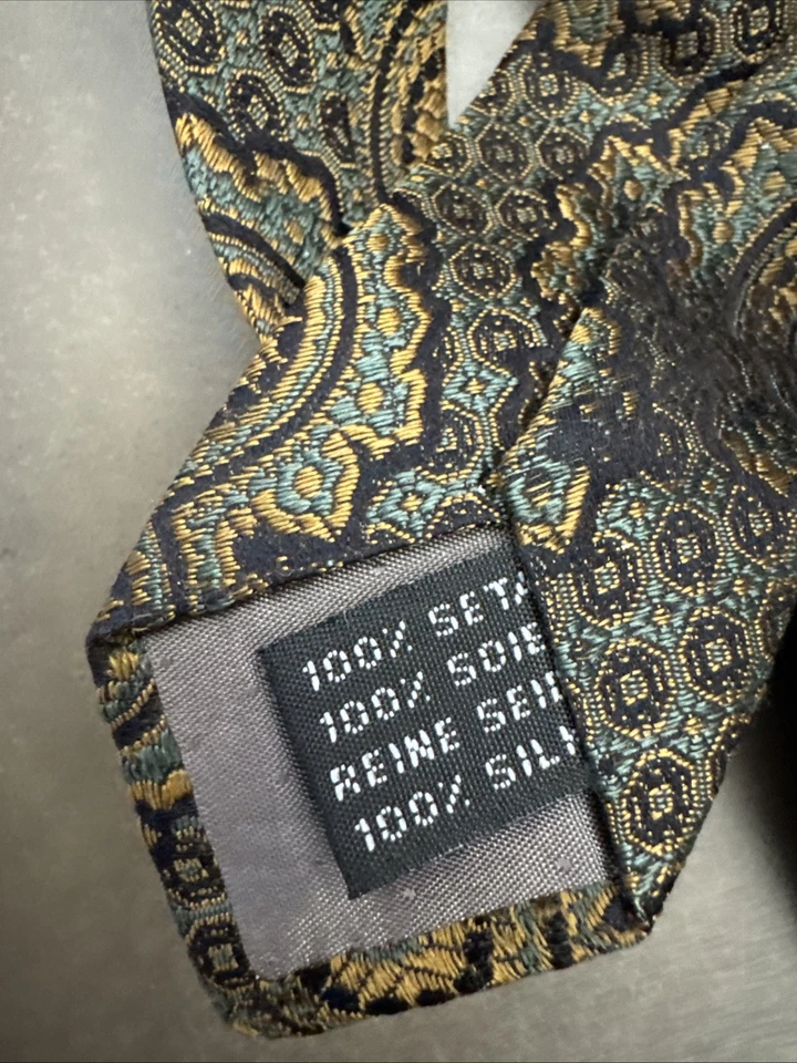 Corbata Neiman Marcus Hecha en Italia Verde Rosa Oro Paisley Foto 3 de 4