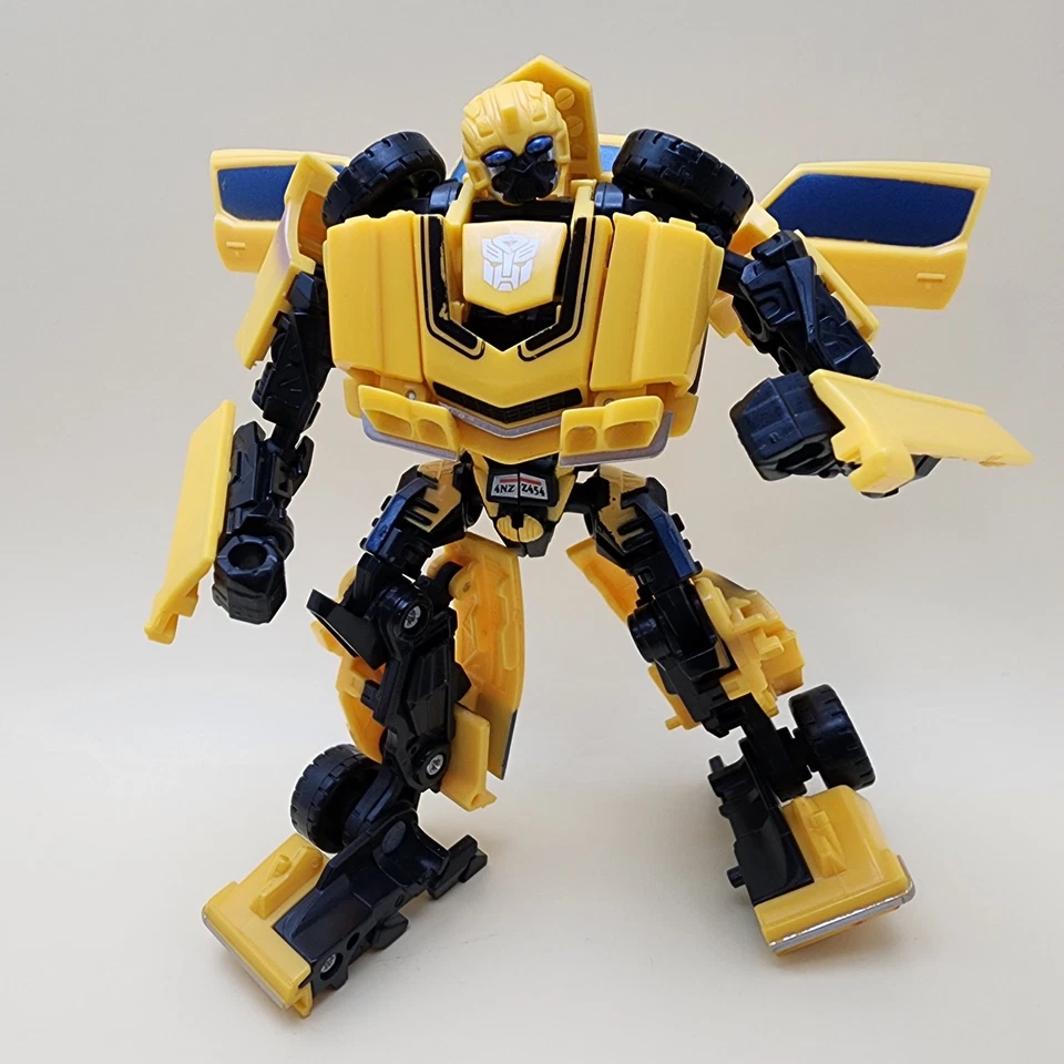 TRANSFORMERS Classic Camaro BUMBLEBEE Evolution Hero 5" Deluxe TARGET EXCLUSIVE - Image 2 of 4