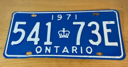 Vintage 1971 Ontario Canada License Plate Man Cave Garage Decor Collector