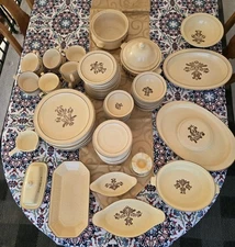 VINTAGE PFALTZGRAFF STONEWARE  VILLAGE PATTERN SERVICE FOR 8 MANY SERVICE PIECES