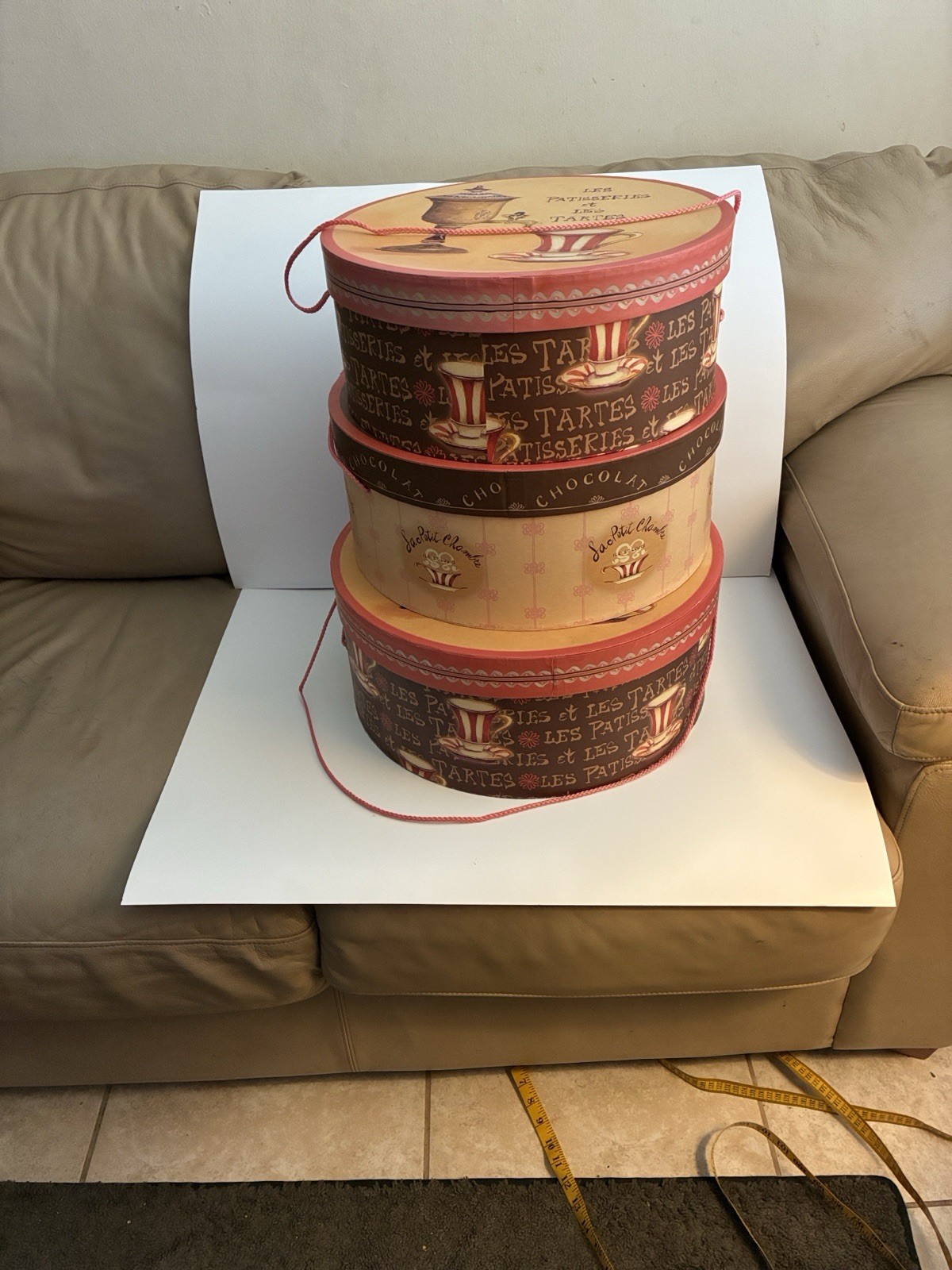 3 VINTAGE LARGE HAT /STORAGE NESTED BOXES - image 1