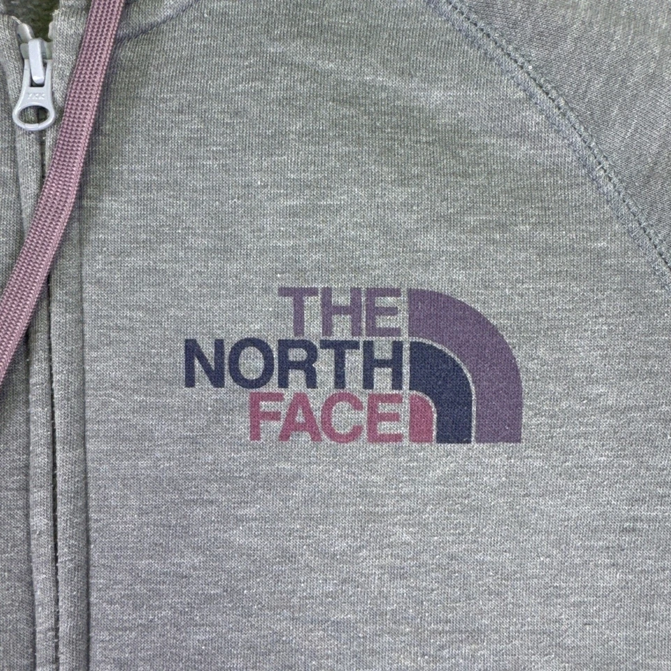 Chaqueta forrada de vellón con cremallera completa The North Face para mujer talla grande gris y púrpura Foto 2 de 4