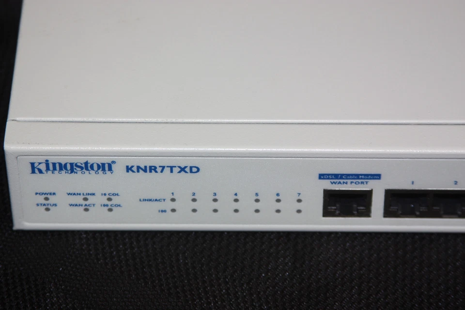 Kingston Fast EtheRx 7-Port 10/100 (KNR7TXD) Ethernet Router-w/Power Supply - Image 4 of 4