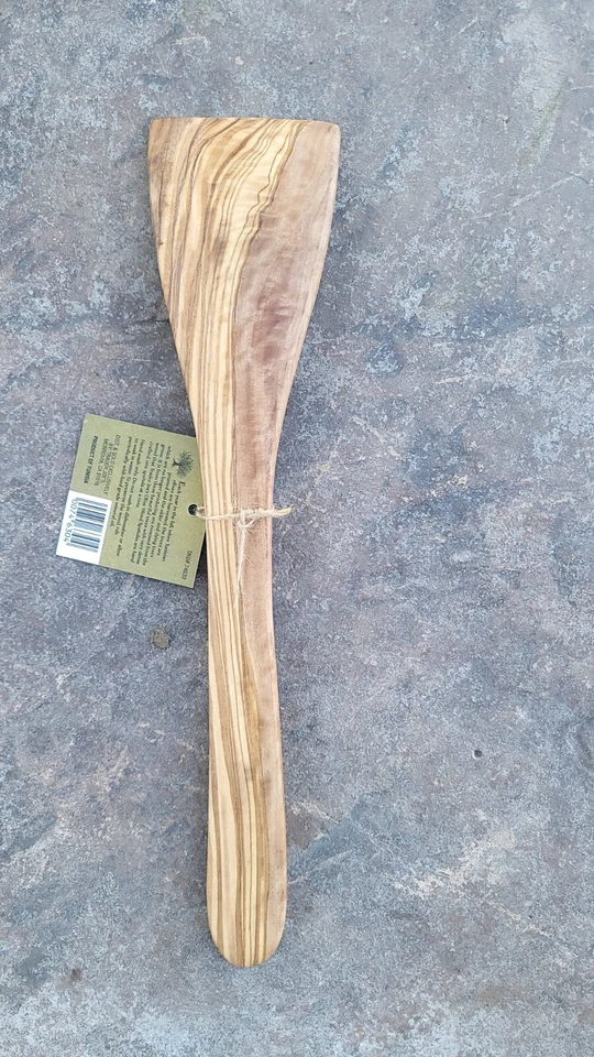 Espátula de madera de olivo hecha a mano de vacaciones Trader Joe’s edición limitada Foto 2 de 2