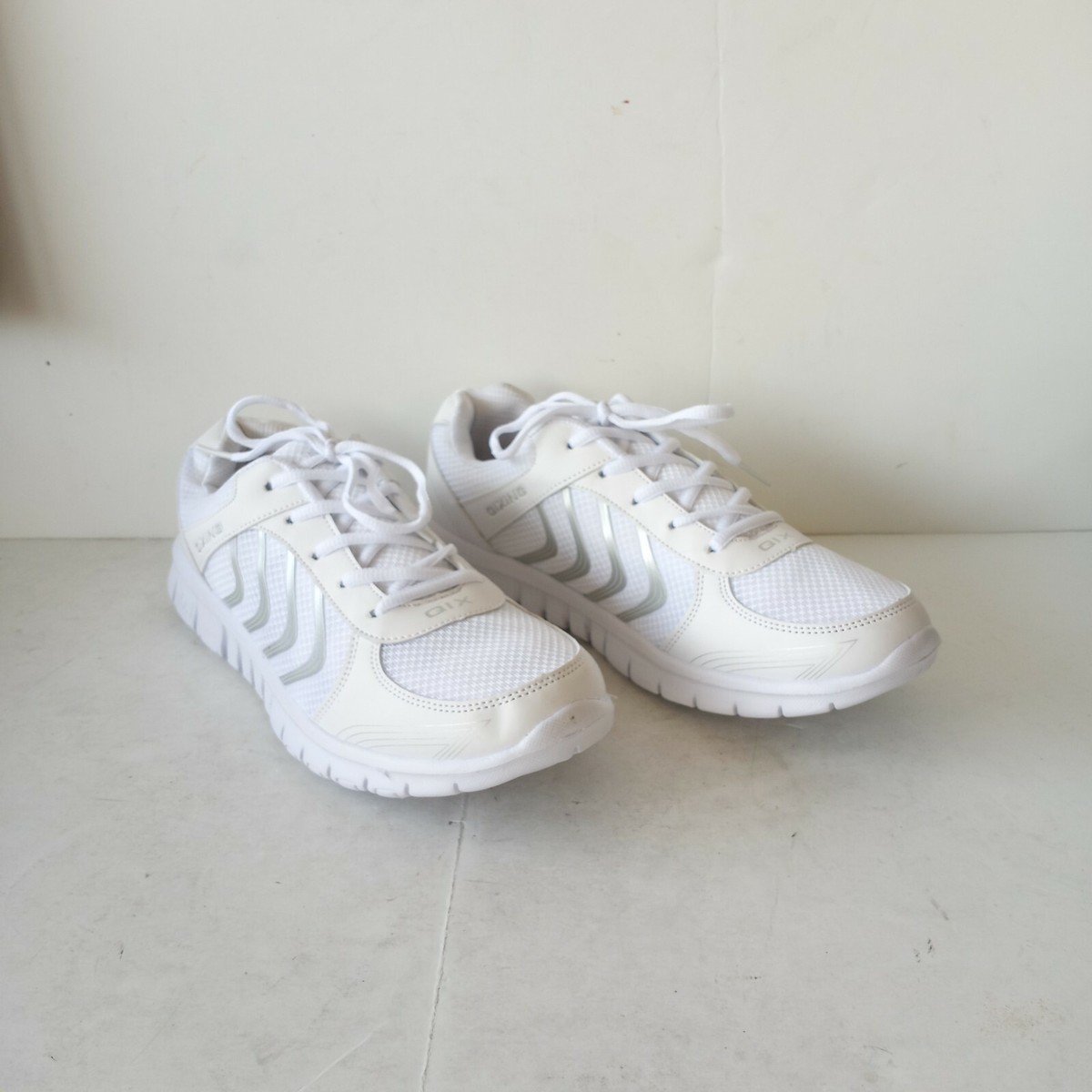 que shoes シルバー QIXING QIXP QIX No. 1 Leather & Mesh White Fashion Sneakers