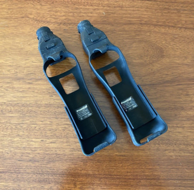 Dreamgear 2 Saber Pack Glow Saber Cradles Only  for Nintendo Wii