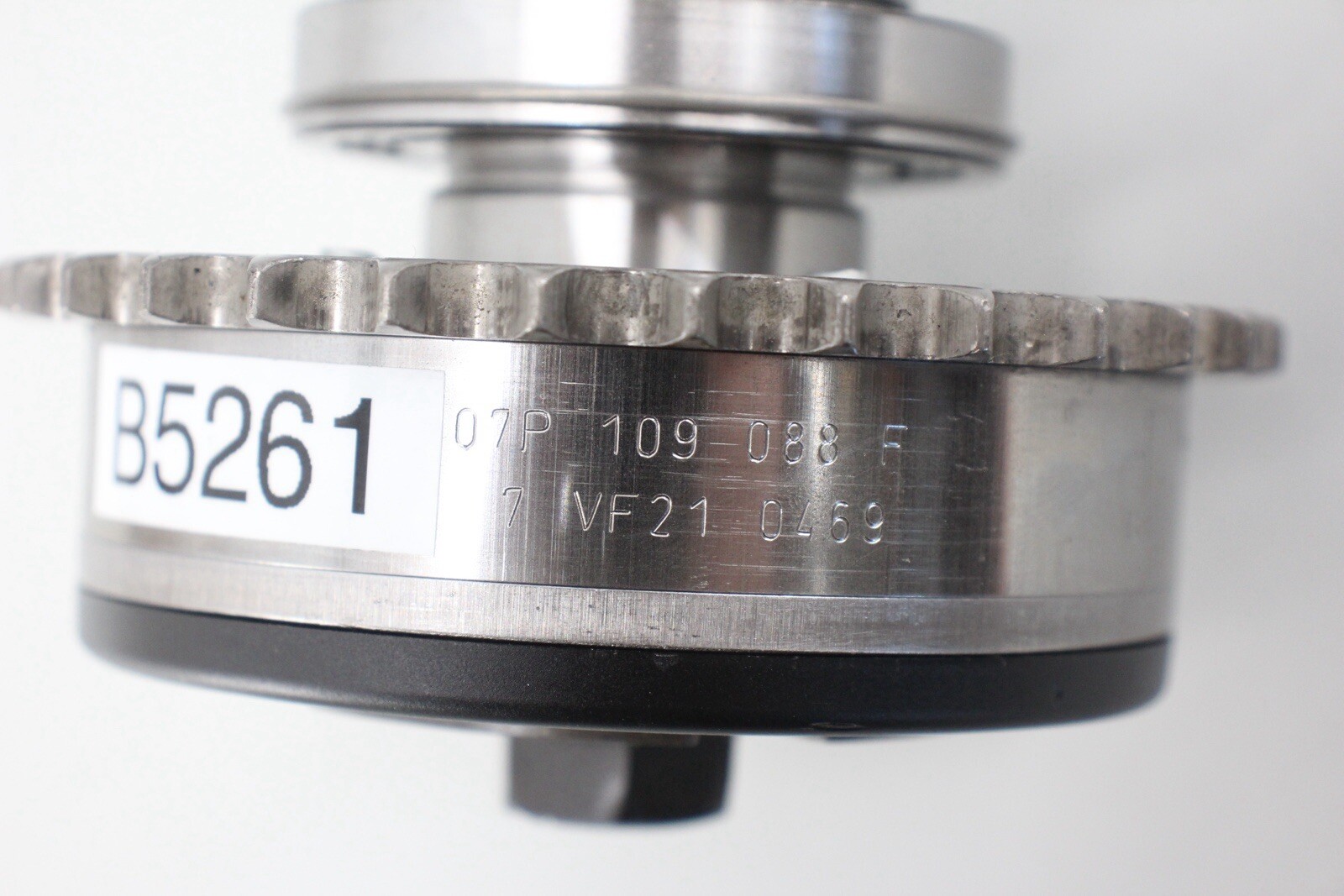 ✅ 12-20 VW Audi Bentley 6.3 W12 Left Intake Camshaft & Sprocket 07P109088F OEM