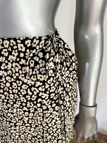 Minifalda Envolvente de Niña Miércoles Talla 8 y 12 Falda Floral Negra Leopardo Nueva MG82 - Imagen 9 de 18