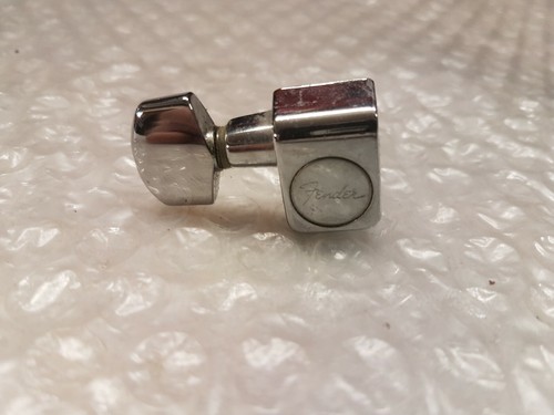 FENDER STRATOCASTER LEFT HAND TUNER USA