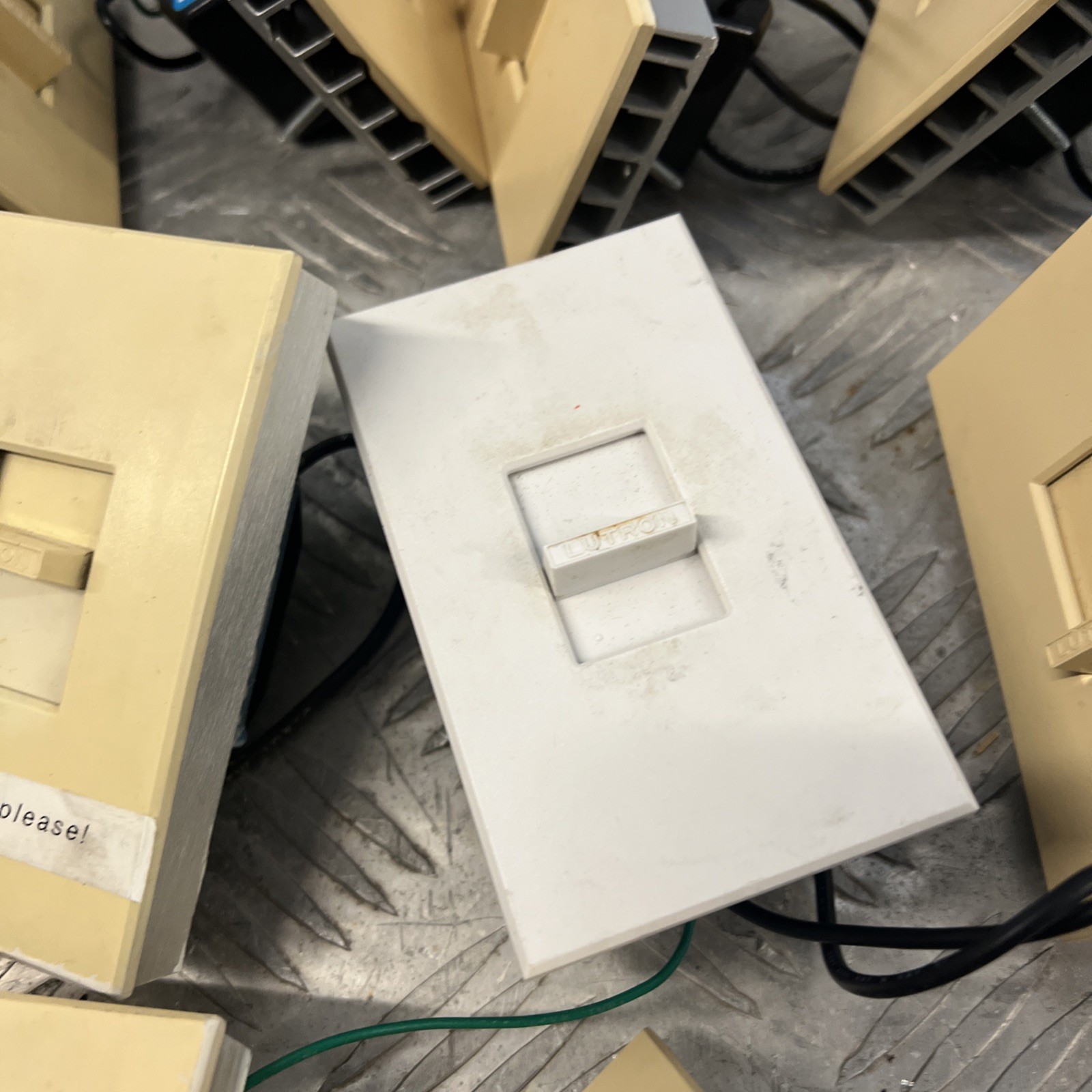 Lot of 11- LUTRON N-1000-WH Single Pole Incandescent Slide Dimmer