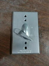 American Electric SW1-C, Perfectline Single-Pole Lever Switch Cover, 1 pc