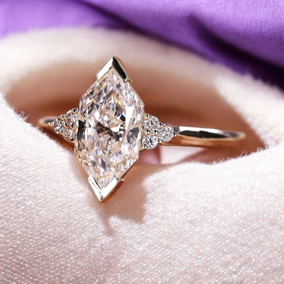 Anillo de compromiso de diamantes cultivados en laboratorio IGI GIA de 1,80 quilates talla marquesa platino 950 Foto 3 de 4