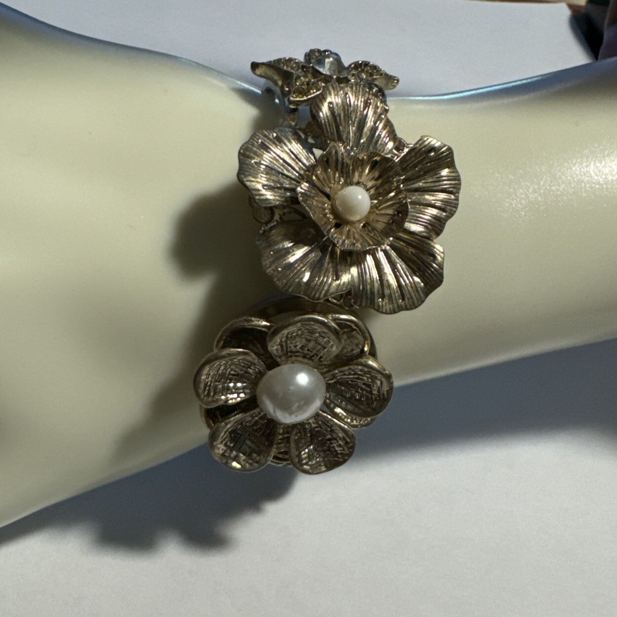 Statement Gold Flower Hinged Bangle Bracelet Crys… - image 1