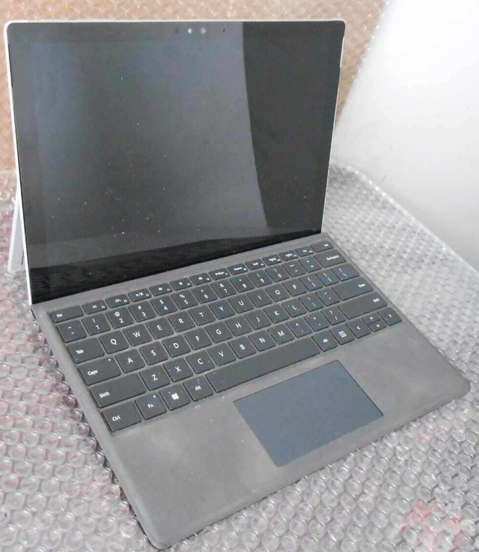 Microsoft Surface Pro 4 GB, Intel i5-6300u 2.40GHz, 256GB - READ