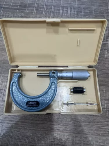 Mitutoyo Micrometer 25mm-50mm 0.01mm