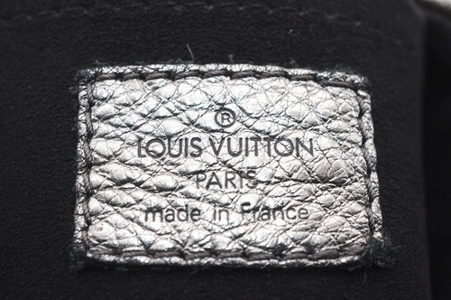Authentic Louis Vuitton Mahina XS Shoulder Bag Silver Monogram - Afbeelding 4 van 10