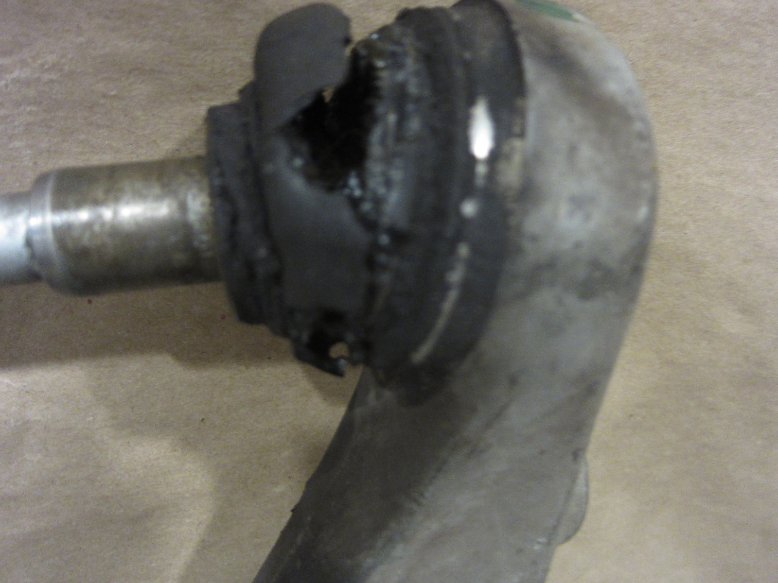 Maserati 4200 Coupe Spyder - LH Rear Lower Control Arm - P/N 194401