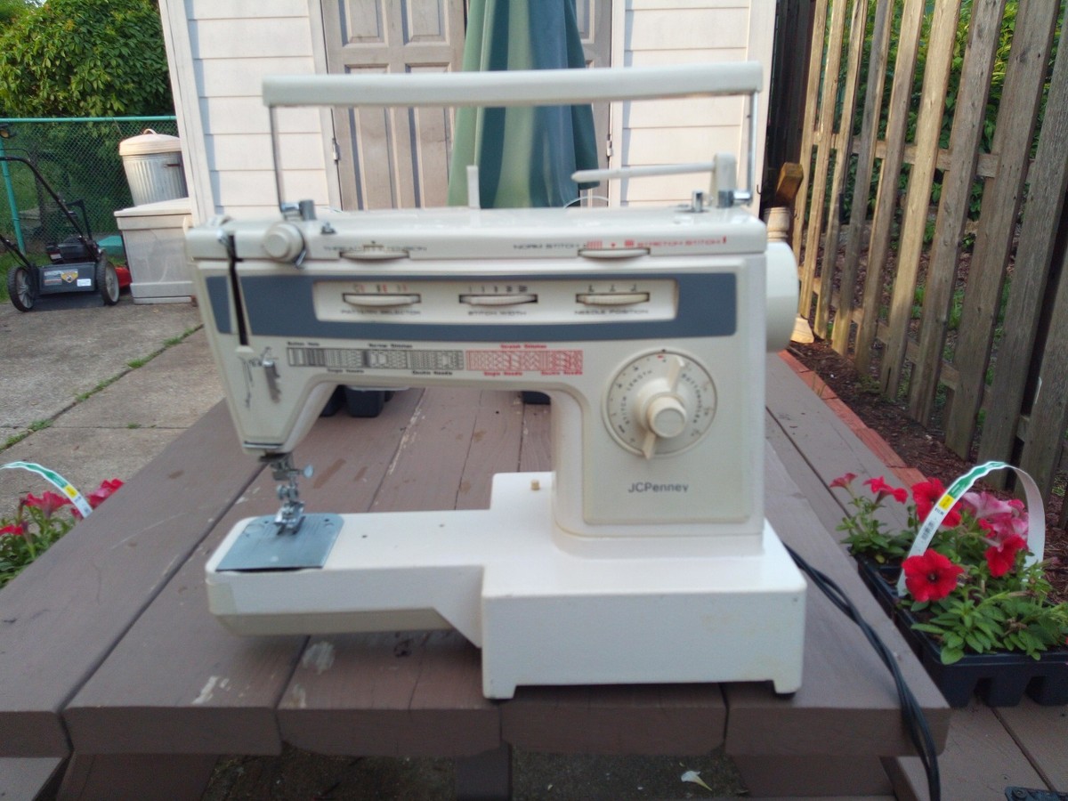 VINTAGE - ▪️【COORDINATION SET③⑤】 Regency Deluxe Automatic ZigZag Sewing Machine Model 711-B