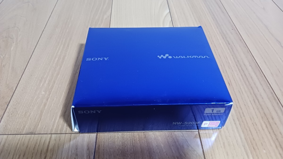 Sony NW-S203F Walkman Portable Audio Player 1GB w/box Operation