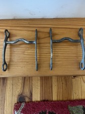 Para używanych aluminiowych krawężników (Fort Discovery)