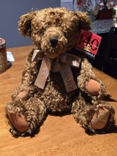 FAO Schwartz Teddy Bear 2002 Limited 140th Anniversary Edition.NWT.13"sitting.