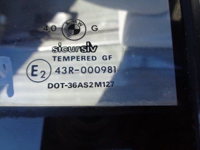 BMW E34 525i 1989 puerta trasera ventana fija ventilación vidrio lado derecho - tinte tintado OEM Foto 3 de 3