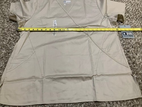 Wink Wonder Work Scrub Top Womens Extra Large Khaki Tan V-Neck Scrub Top Pocket - Picture 12 of 13
