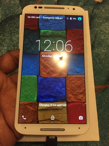 Motorola Moto X (2nd gen) XT1095 Unlocked Cellphone 16GB White/Bamboo SOLD AS-IS - Picture 6 of 12