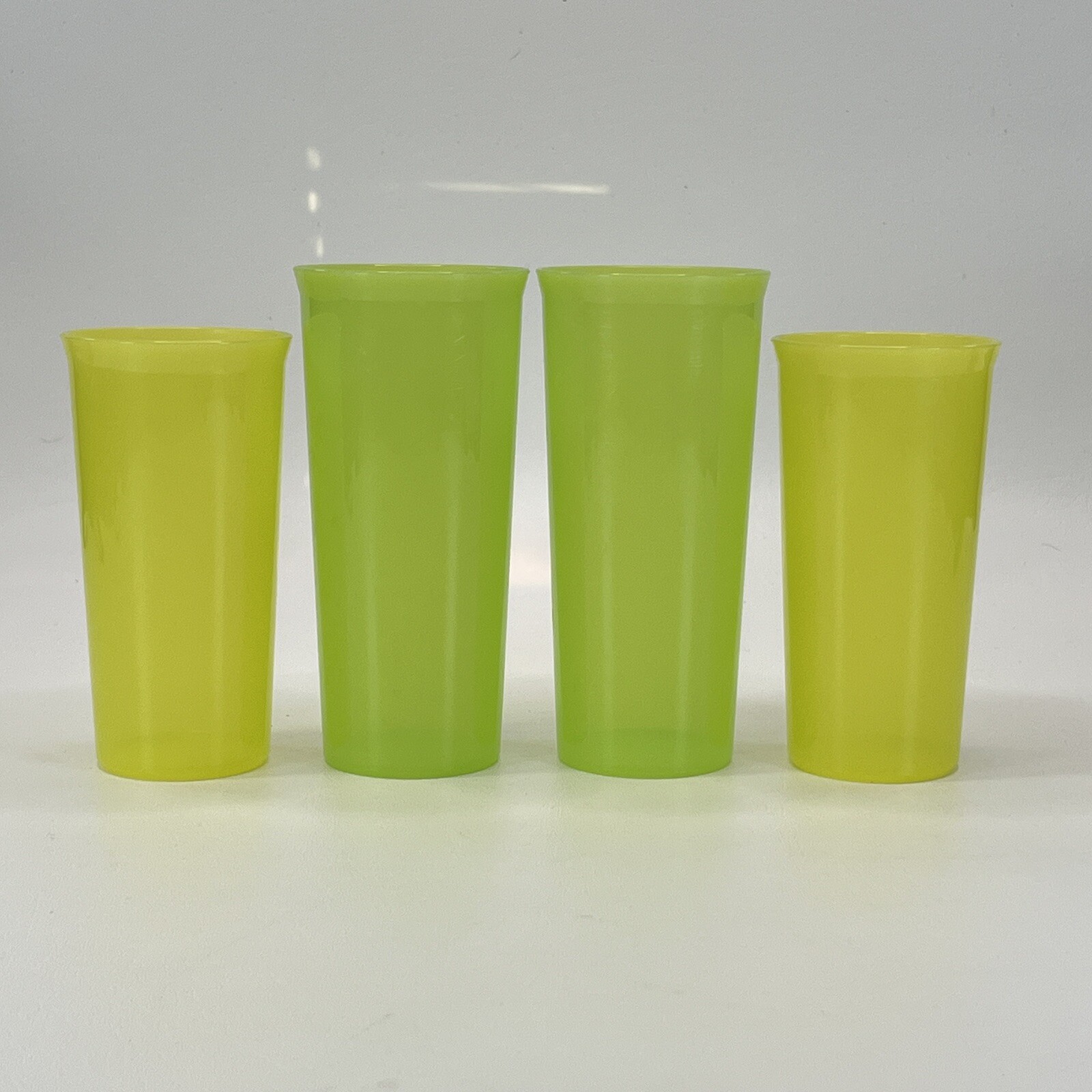 4 Tupperware Tumblers 2x 6379(12oz), 2x 6377(9oz) Green Yellow | eBay