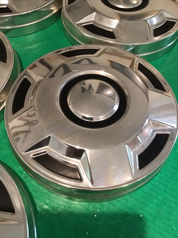 Juego de 5 tapacubos Ford F100 F150 Bronco 1976-1991 D7TA-1130-BA plato OEM para perros Foto 4 de 4