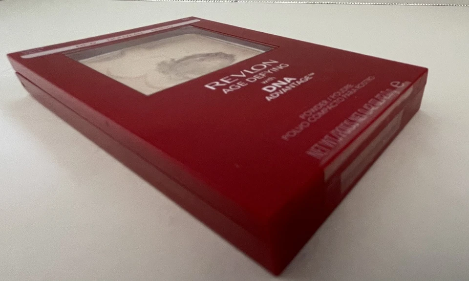 Revlon Age Defying with DNA  Advantage Powder-Light/ Pale #05 - Image 4 of 4