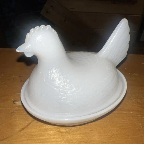VTG  Milk Glass Small Hen on a Nest Indiana Glass Butter Dish/Trinket Dish