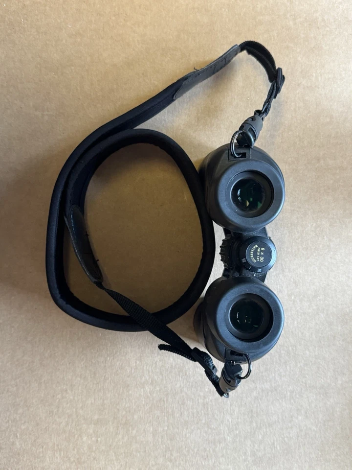 Binoculares Leupold Yosemite 8x30 Foto 2 de 4