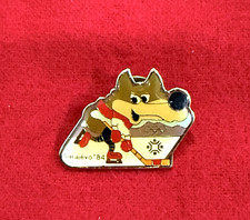 **VINTAGE** 1984 Sarajevo Winter Olympics Pin - Vucko Wolf Mascot ICE HOCKEY