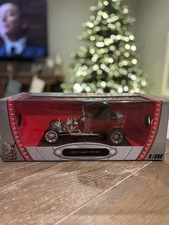 Road Signature Collection 1923 Ford T-Bucket | Red 1:18 | Free Shipping!!