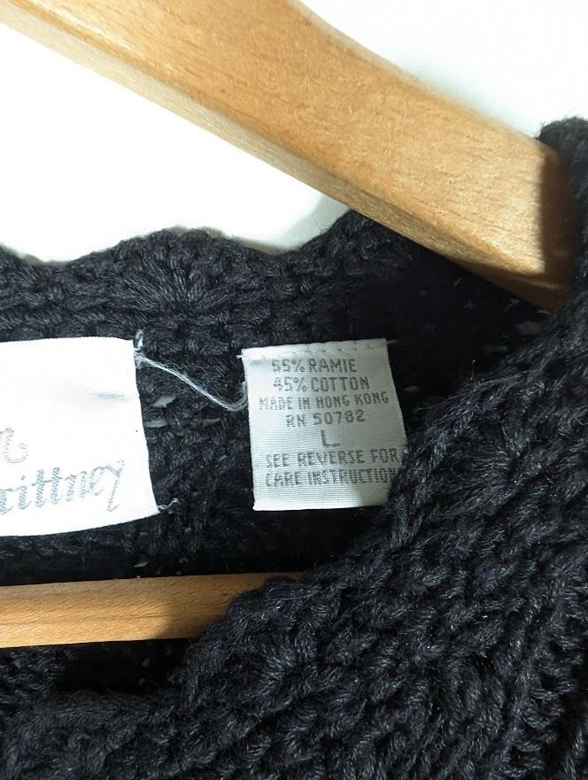 Cárdigan suéter tejido con cable vintage grande oscuro Cottagecore Whimsigoth grueso usado en excelente estado Foto 4 de 4