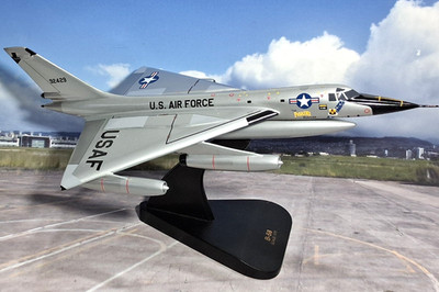United States Air Force Convair B-58 Hustler Mahogany 1:72 Beautiful Model