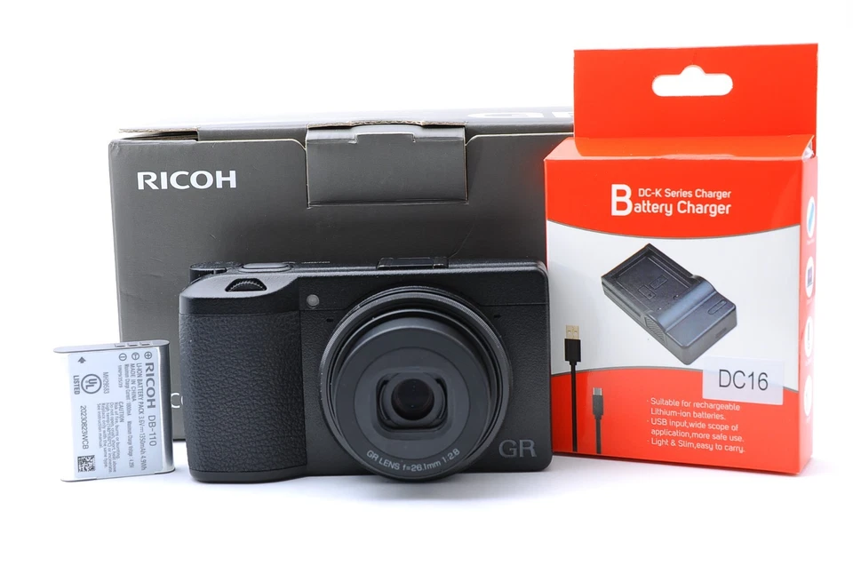 Mint in Box Ricoh GR IIIx Compact Digital Camera Black Shutter Count 2550 - Image 2 of 4