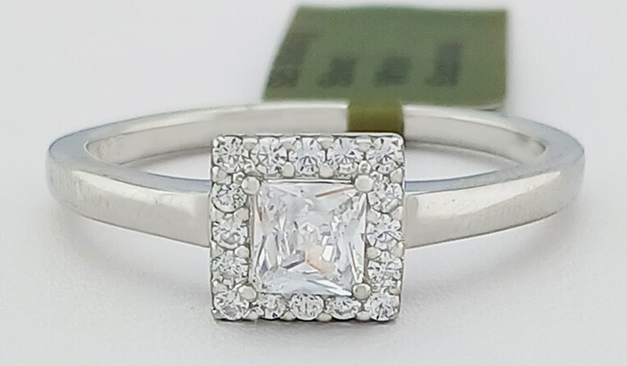 LAB CREATED 0.56 Cts  WHITE SAPPHIRE RING SOLID .925 STERLING SILVER - NWT