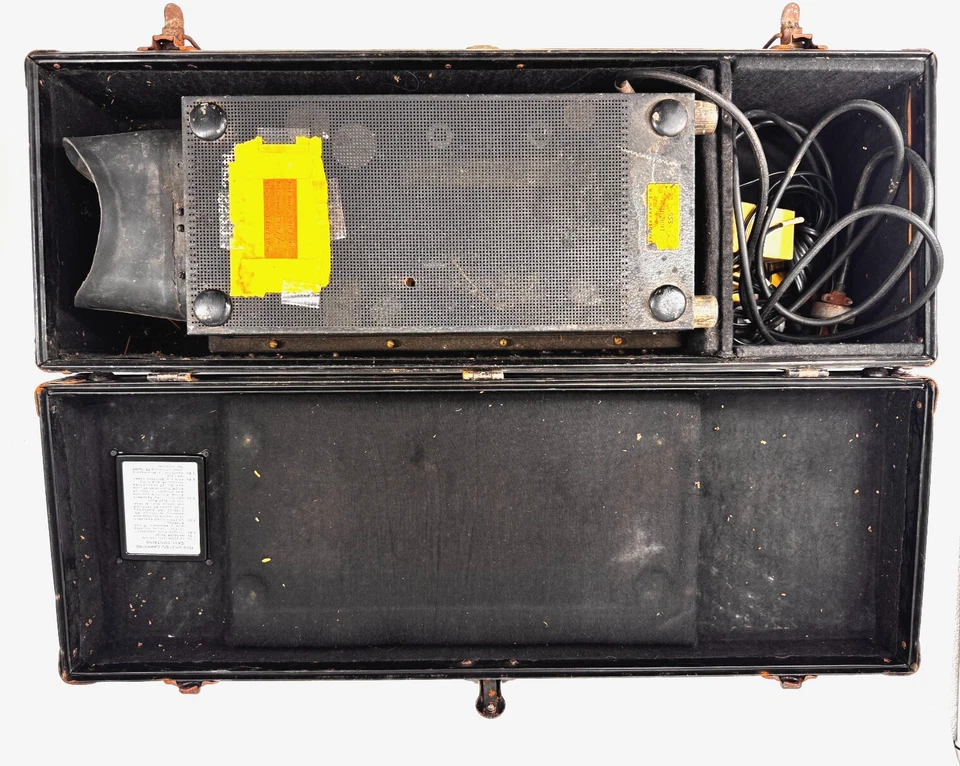 Osciloscopio TS-34/AP militar de Estados Unidos de colección con estuche de transporte CY100 Foto 2 de 4