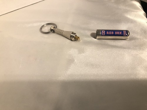 Rare Boston Red Sox Bat Stainless Steel Keychain With Led Light - Picture 2 of 6