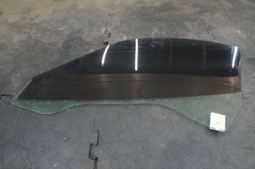 Front Right Passenger Door Window Glass 86774300 OEM Ferrari California T 2015 - Picture 3 of 4