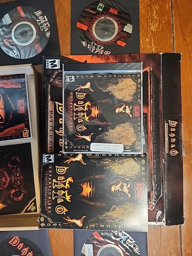 Diablo 2 Battle Chest (PC, 2001) Cib - Picture 3 of 10