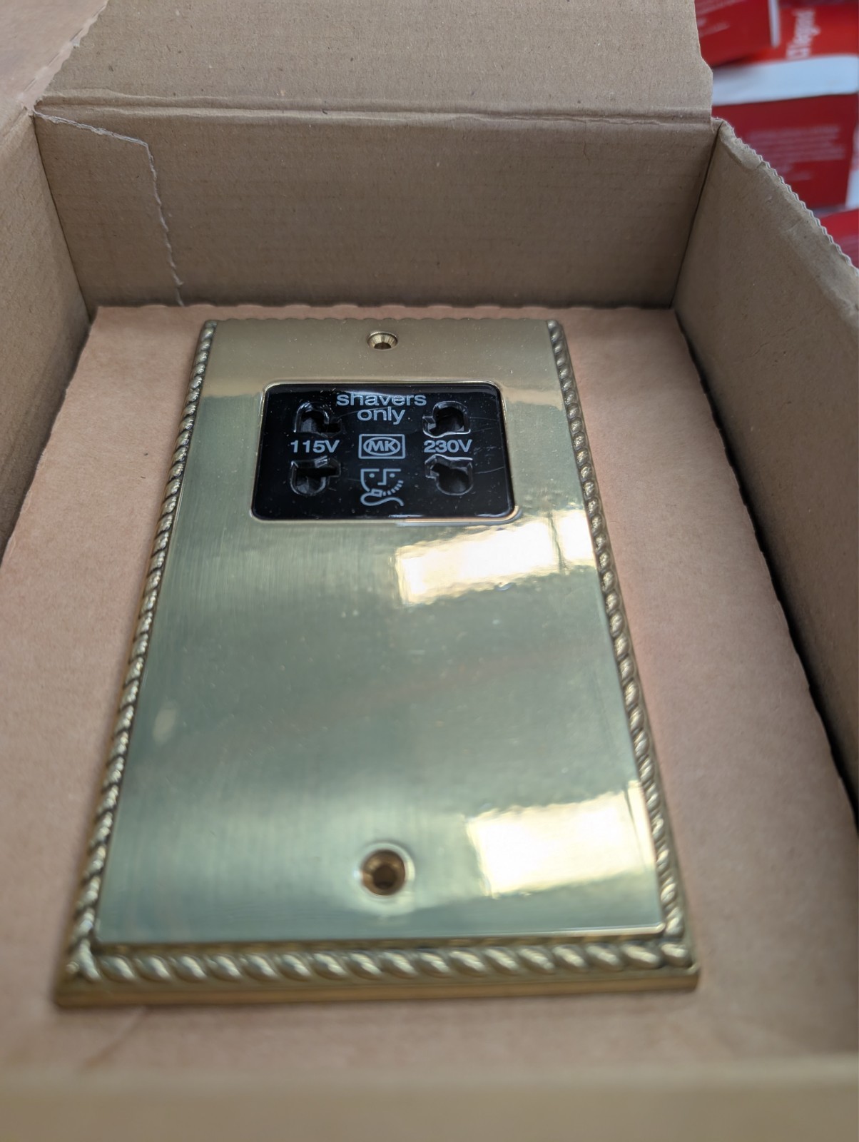 MK Grosvenor Plus Shaver supply Socket unit in brass  rope edge finish K704 POB