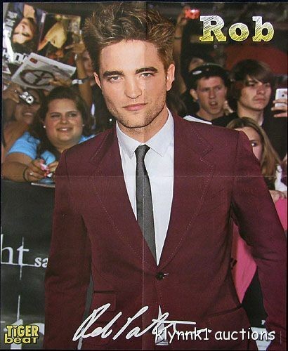 Selena Gomez POSTER Centerfold 2683A Rob Pattinson on back - Picture 2 of 2