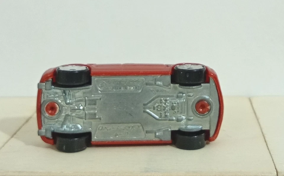 90965 HOT WHEELS 2005 1/64 - Chrysler 300C - Immagine 4 di 4