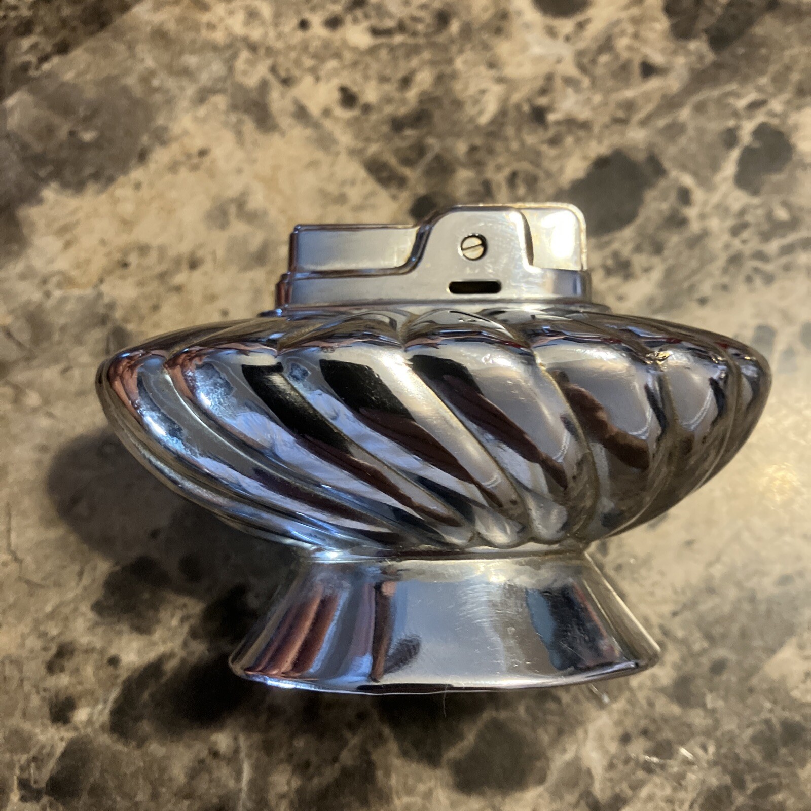 Vintage Ronson Regal Wick and Flint Table Lighter - Nice!!