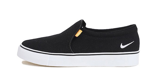 black nike slip ons womens